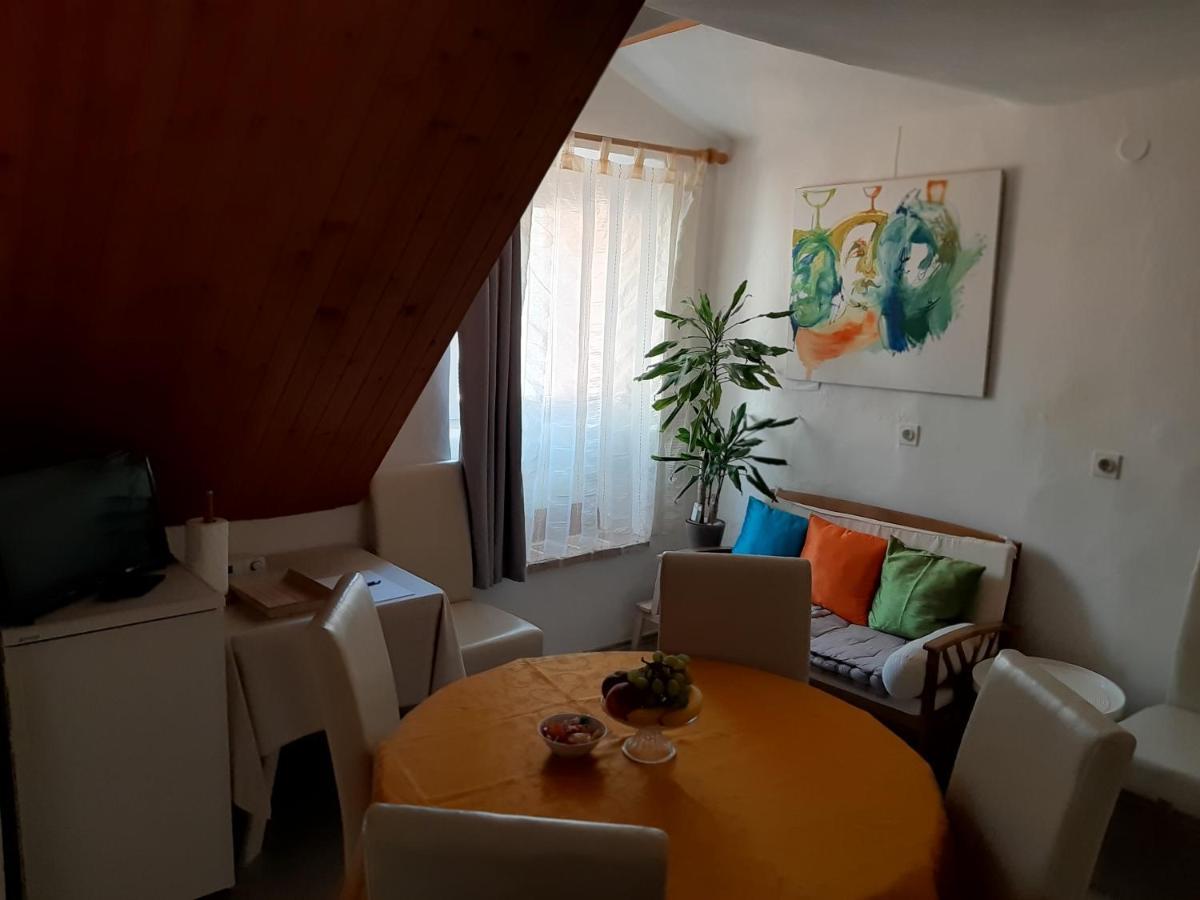Atelier Tina Art Home دوبروفينك المظهر الخارجي الصورة