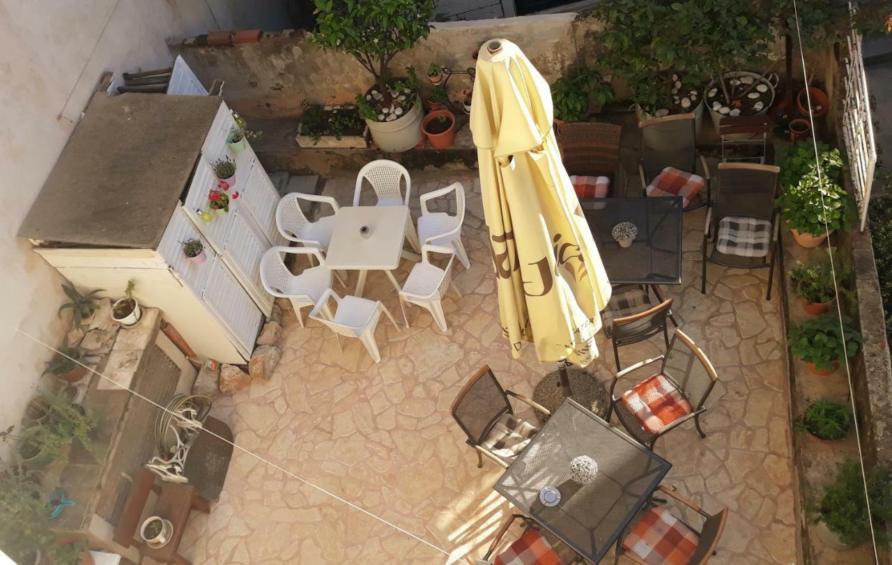 Atelier Tina Art Home دوبروفينك المظهر الخارجي الصورة